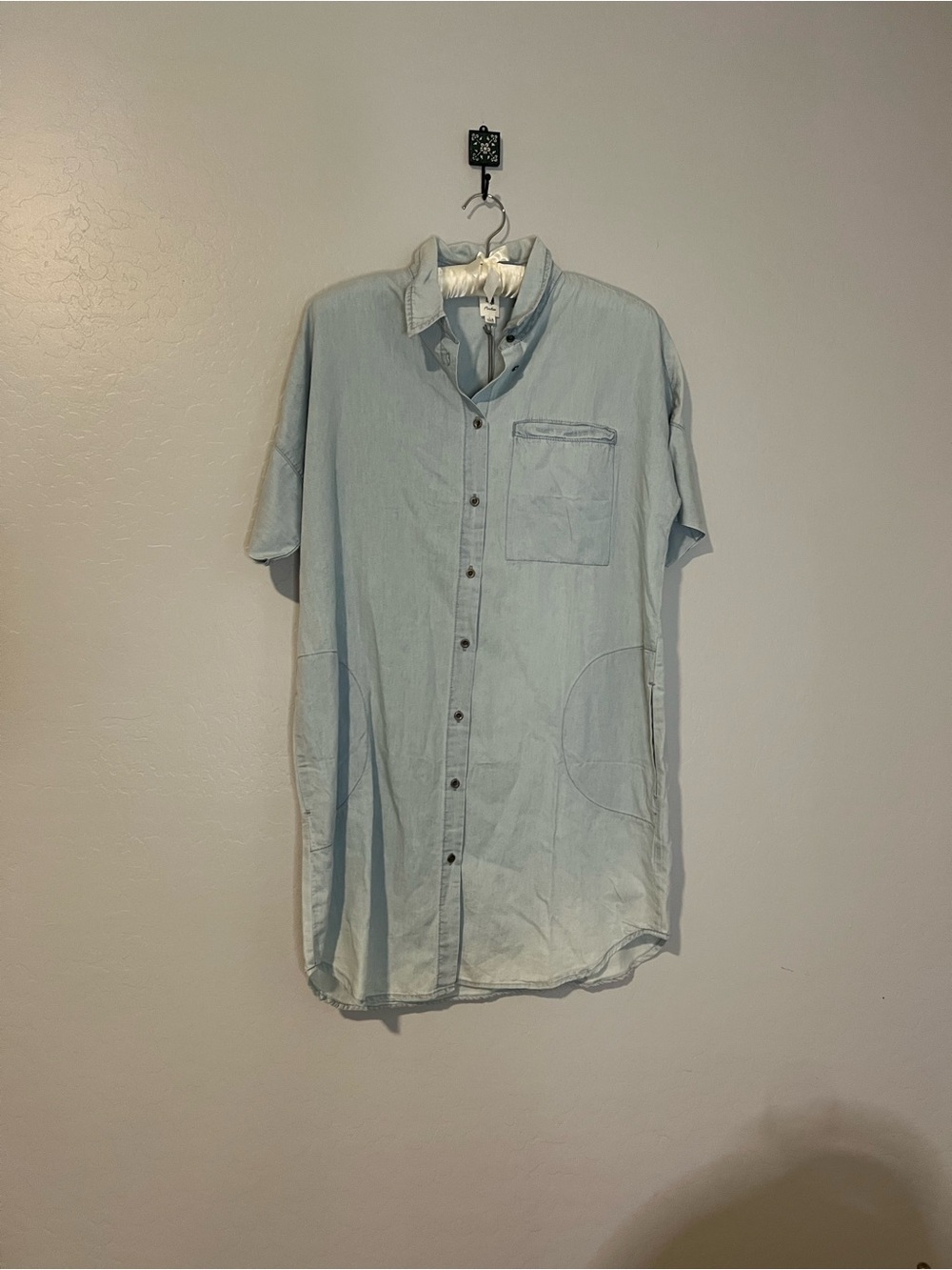 Relaxed Light Blue Button-Down Shirt Dress